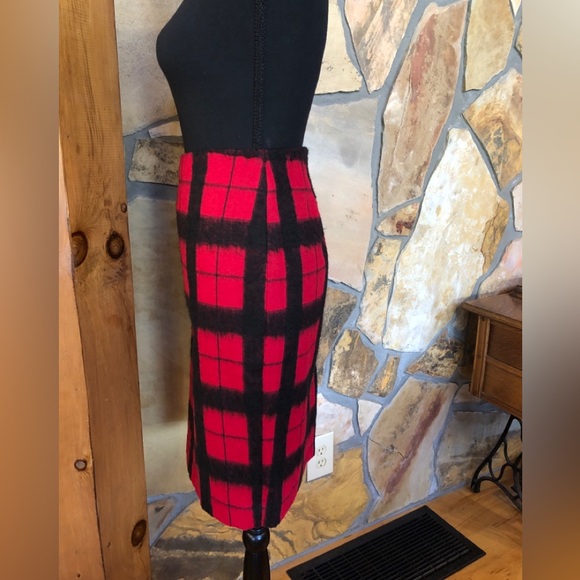 TALBOTS Plaid Windowpane Wool Blend Lined Pencil Skirt Red Black (4) - Picture 4 of 14